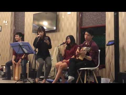 Video Gửi ngàn lời yêu - Hằng & Linh ft Vũ Live Acoustic at... - youtube