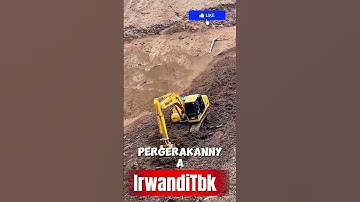 Aksi Berani Operator Eksavator di Tebing Curam ‼️😱 #eksavator #viral #aksiekstrem