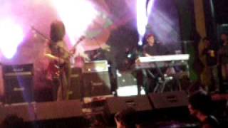 Download Mp3 (LIVE) Fariz RM feat The S.I.G.I.T - Senada Gudang lagu Download Mp3 (LIVE) Fariz RM feat The S.I.G.I.T - Senada