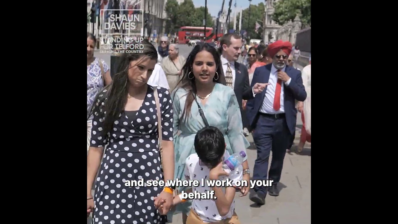 Shaun hosts the Kushdil Ladies group to Parliament