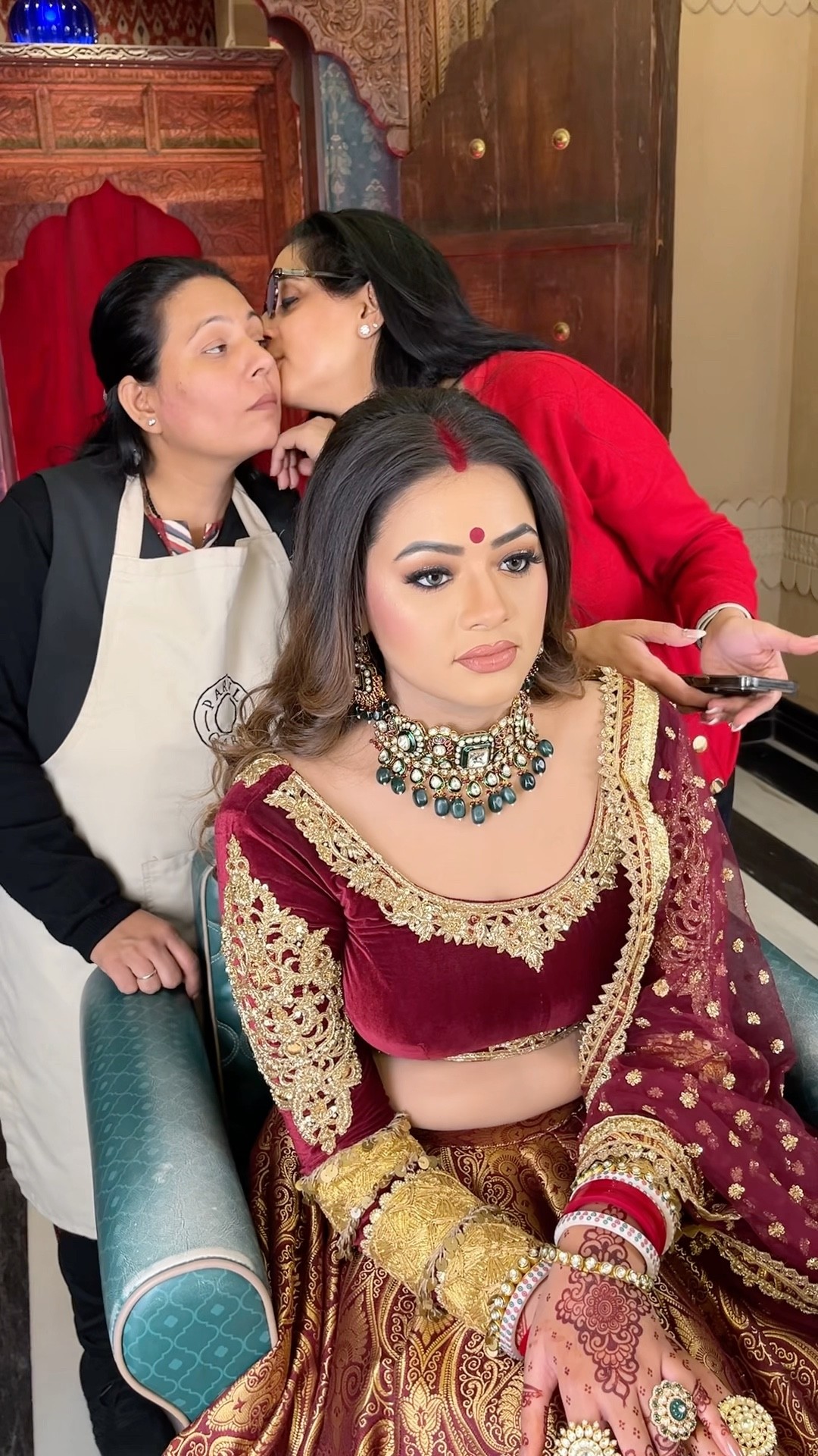 Big Bindi with my Signature Sindoor ❤️ Parul Garg