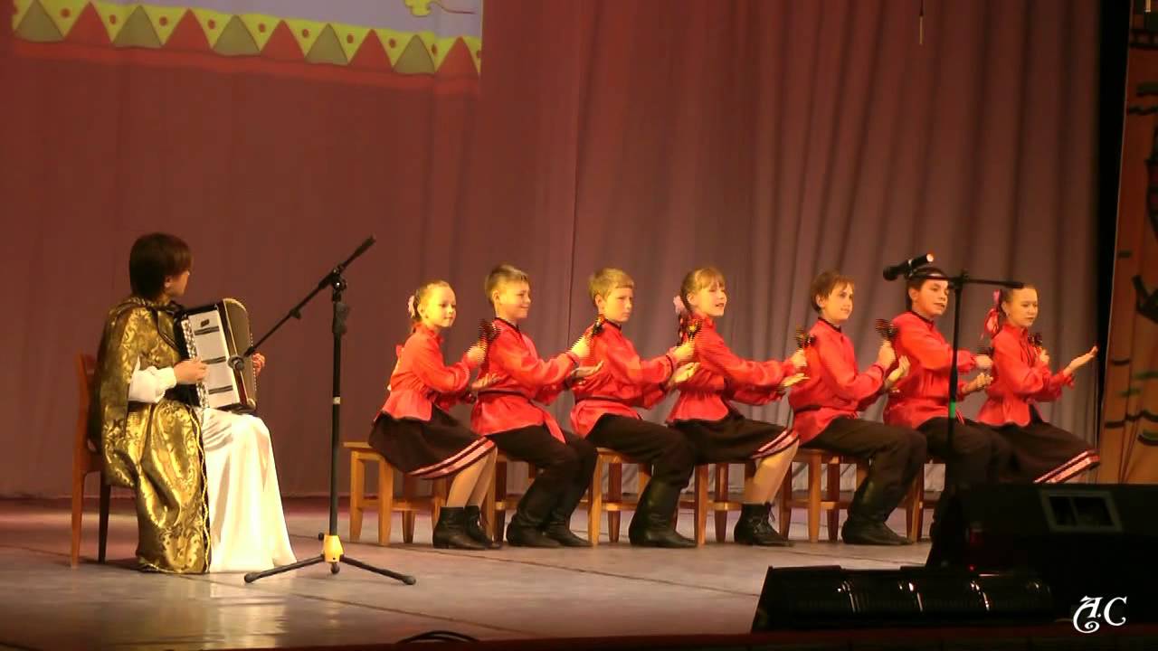 Танец с ложками музыка. Барышева ансамбль ложкари. Ансамбль ложкари Юрцово. Танец ложкарей в детском саду. Ансамбль игры на ложках.