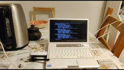 Eee PC 701 4G — installing, and giving up on, Slackware