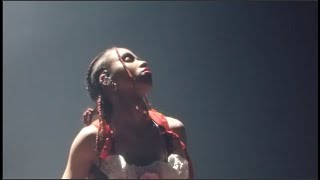 FKA Twigs - Daybed (HD LIve at Koninklijk Theater Carré, 3 December, 2019)