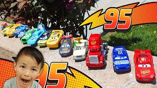 Looking For Lightning McQueen, Cruz Ramirez, Tow Mater, Dinoco King, Jackson Storm cars toy