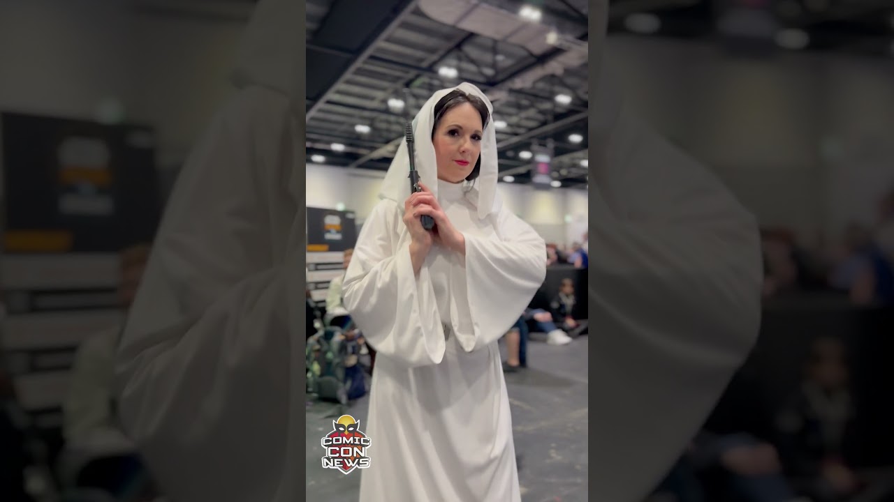Princess Leia cosplay 