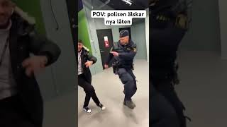 Polisen dansar till rap musik #fördig #roligt #roligaklipp #sverige #orten #svenskaklipp