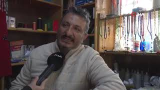 Kayseri'de 8 metrekare dükkanda 30 yıldır tespih tamir ediyor!