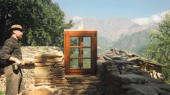 #174 First Window in, Baby chickens outside, Hike on the mountain