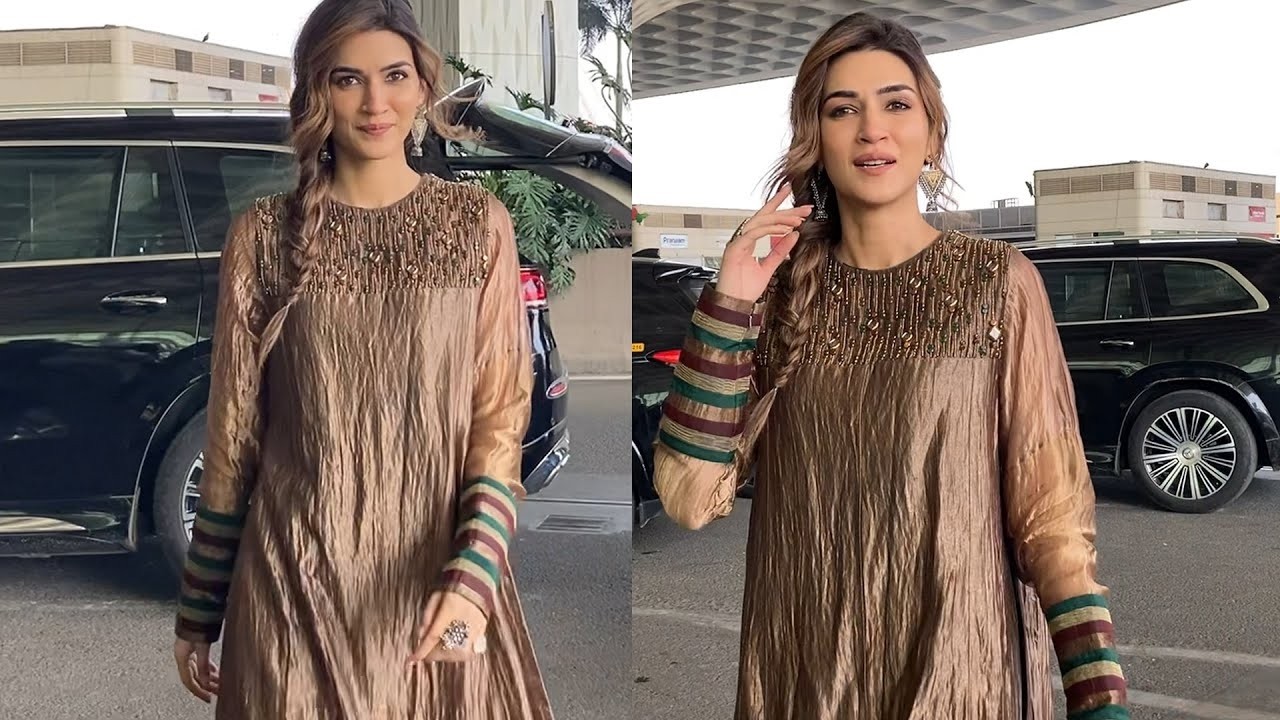 Kriti Sanon Spotted At Mumbai Airport