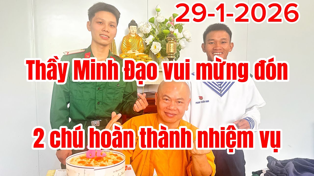 Thầy Minh Đạo vui mừng đón 2 chú Hoàn Thành nghĩa Vụ Quốc Gia trở về trung Tâm Hoa Sen Trắng 