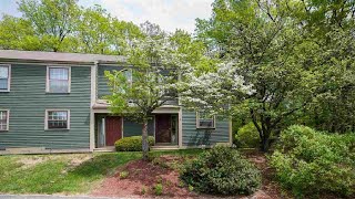 1465 Hooksett Road, Hooksett, NH Presented by Michele West.