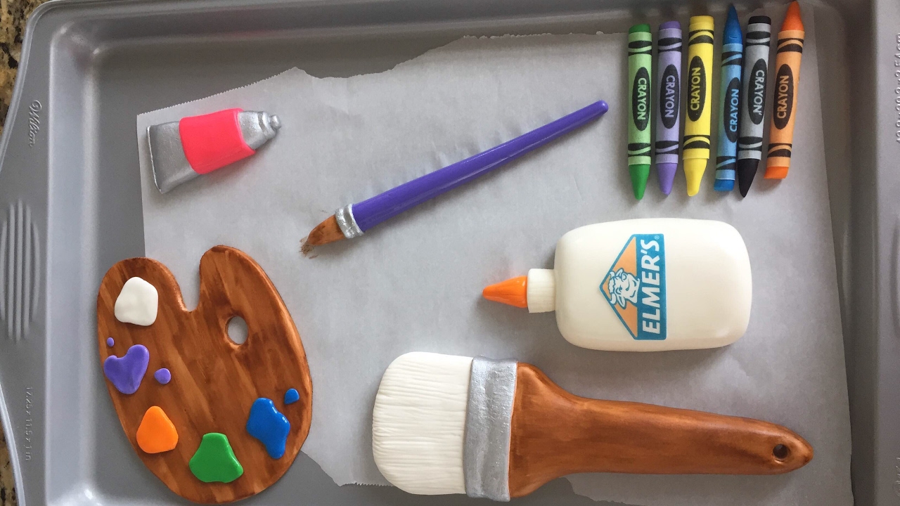 How To Make A Paintbrush Out Of Fondant