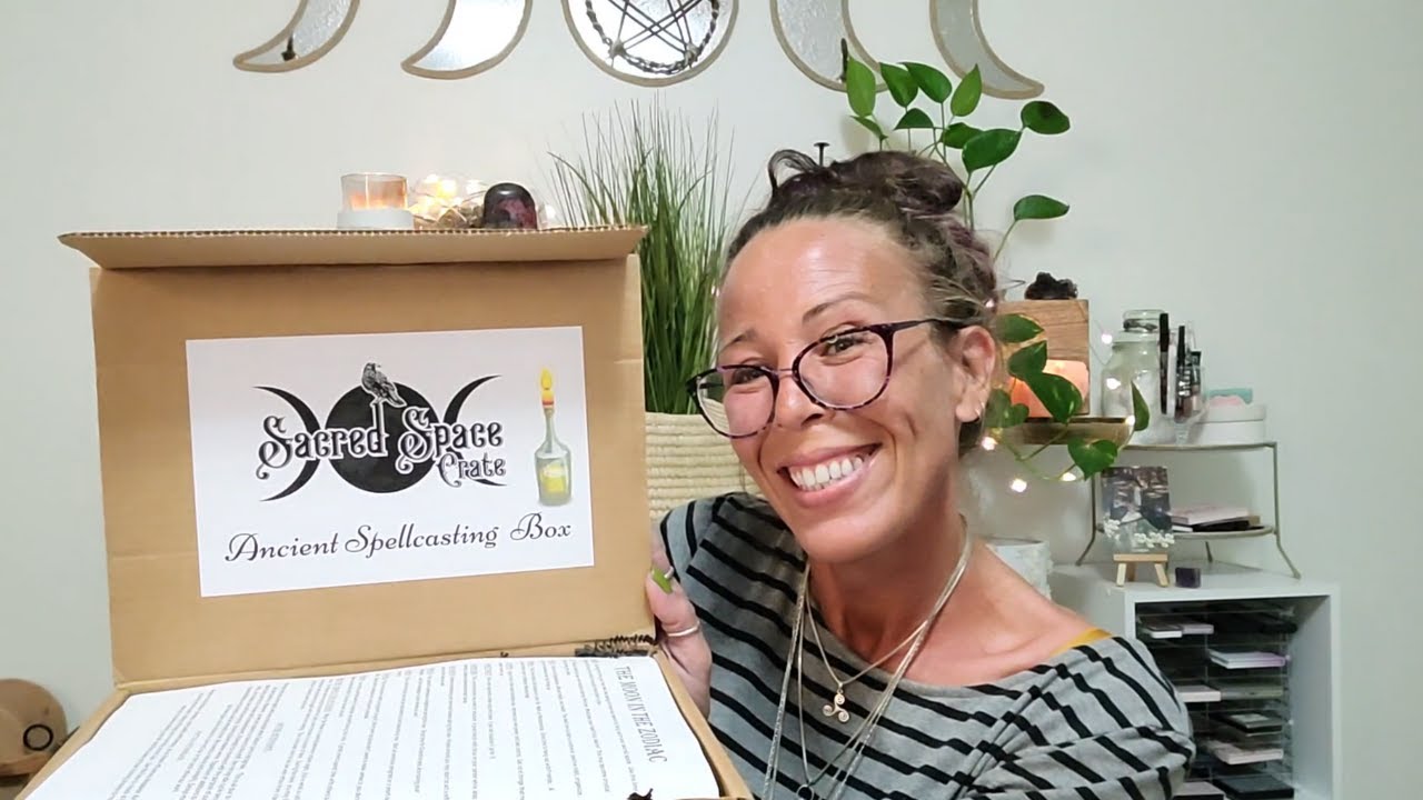 Sacred Space Crate June2022 unboxing