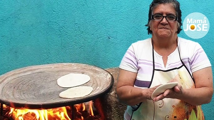 Tortilla hecha a mano en comal resurge con fuerza en el gusto del