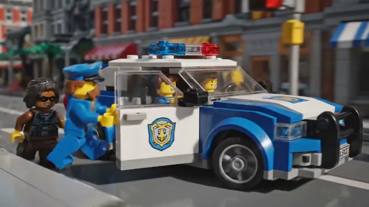 The Day Snowy the Swan Disappeared: LEGO City FOUND OUT!