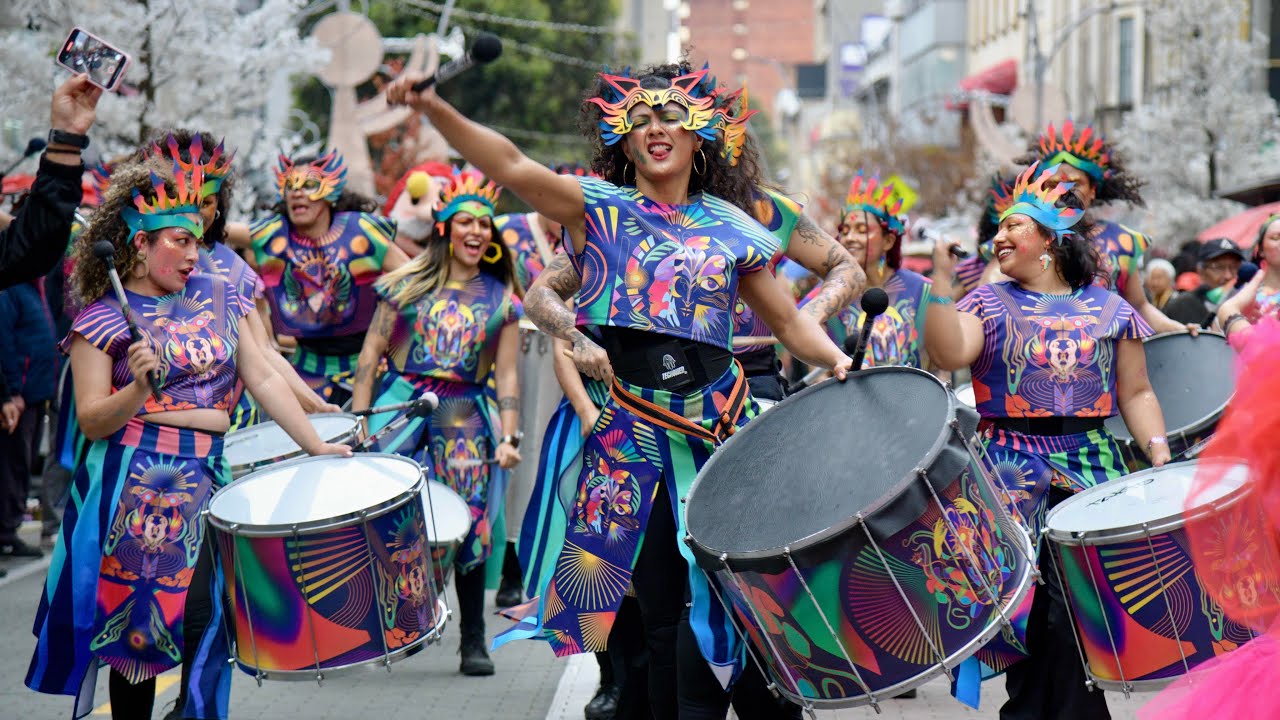 QUE NO SE APAGUE EL TAMBOR🔥 | Cultura, batucada y carnaval en Bogotá | SOMOS MAMBAKO