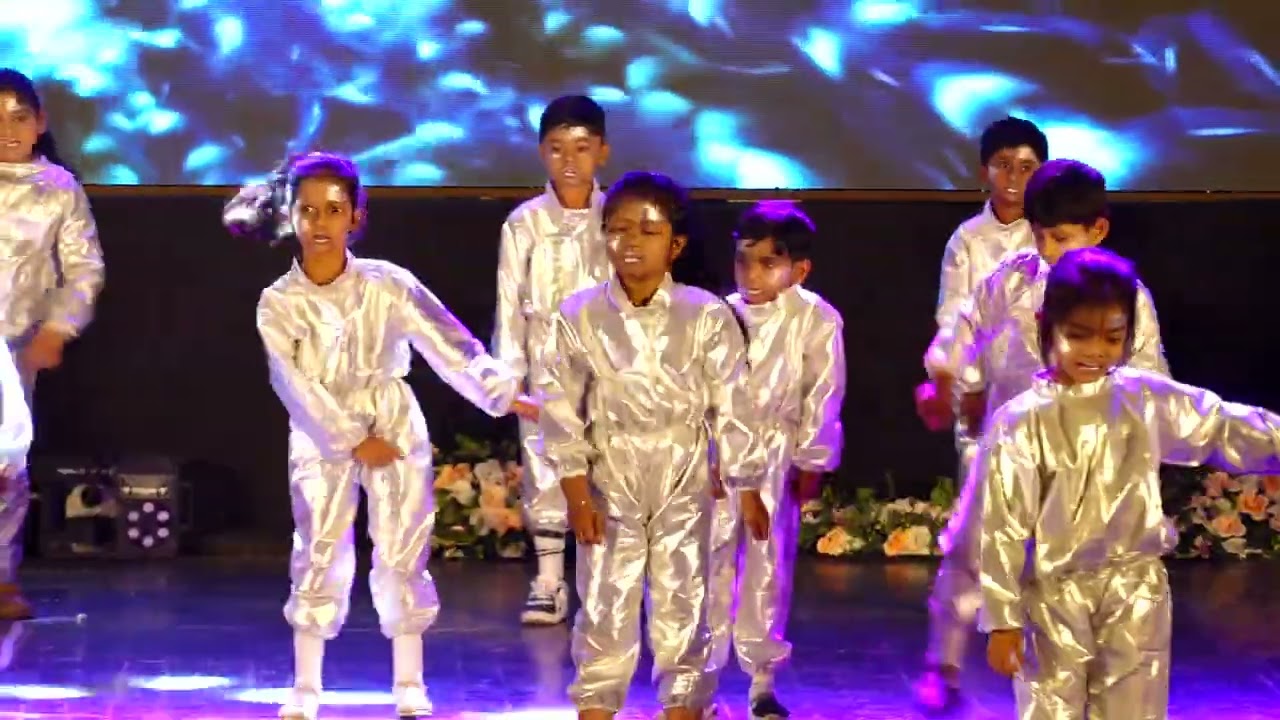 10 Robot Dance Mashup