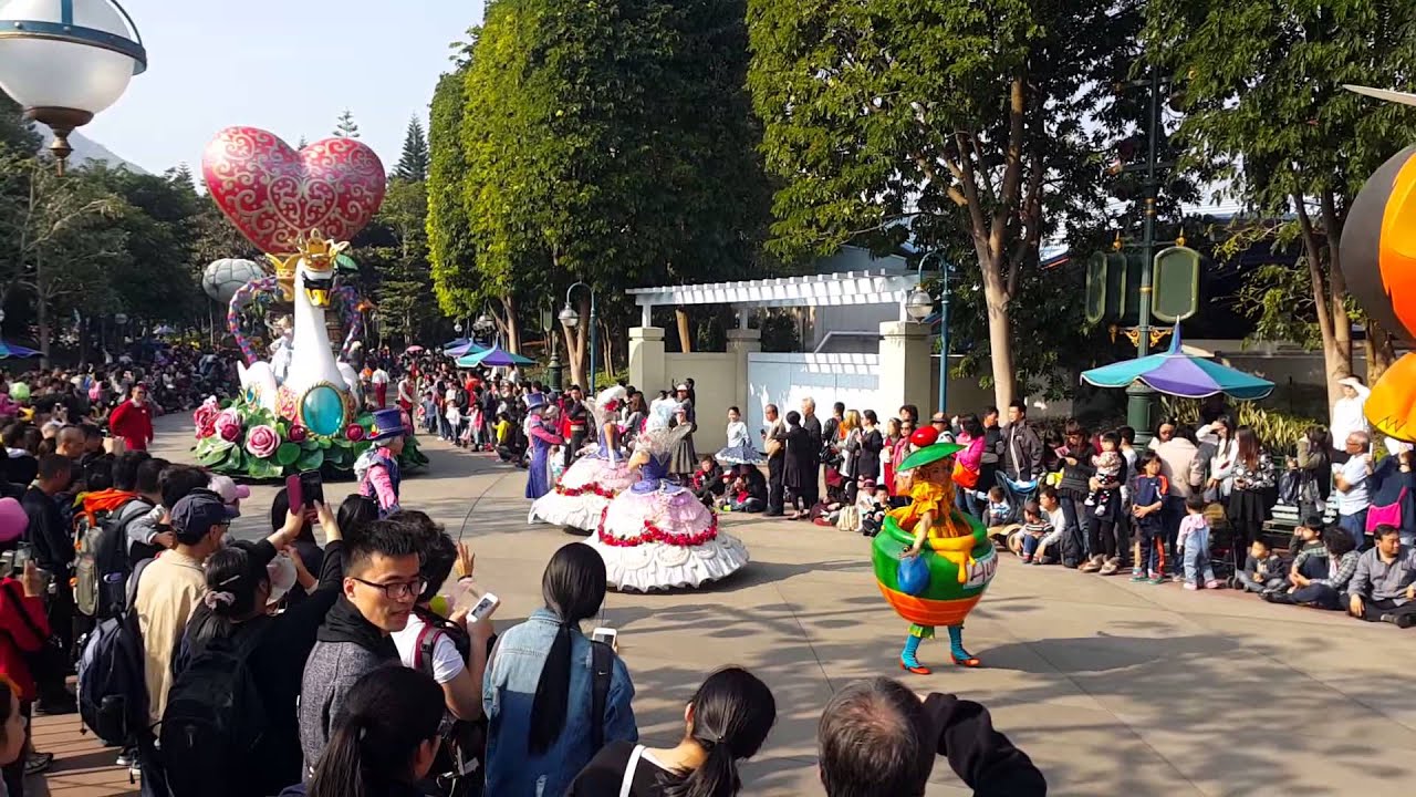 迪士尼飛天巡遊