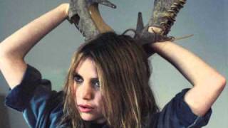 Miniatura del video "Lykke Li - I Follow Rivers (Acoustic)"