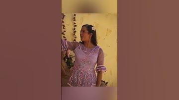 Thumbnail of Isn’t Isabella from Encanto just stunning 😍