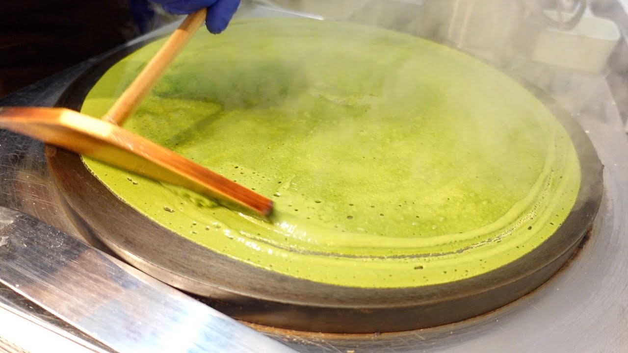 オシャレなクレープ屋さんがつくるまるで宝石のようなクレープたち