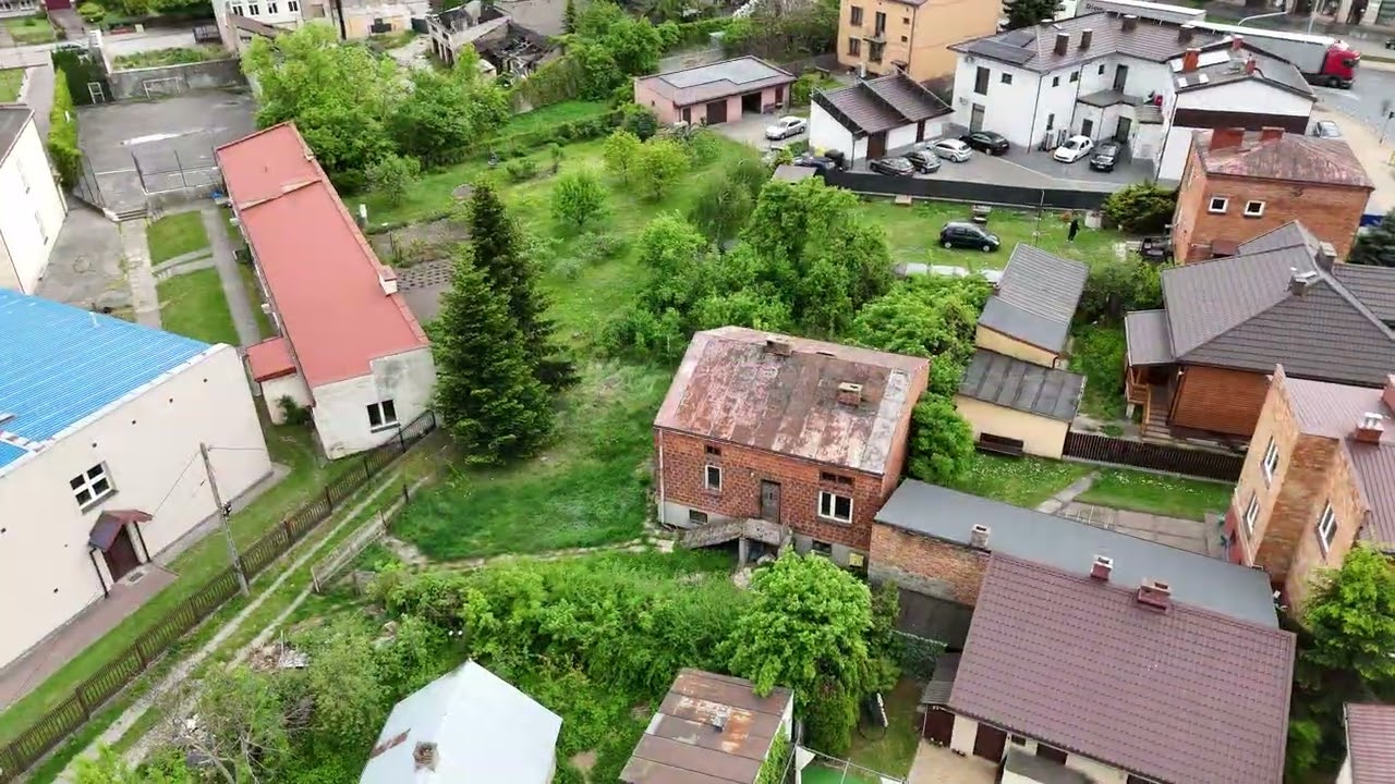 A HOUSE WITH POTENTIAL IN THE CITY CENTER - House - Sale - Zwoleński, Zwoleń