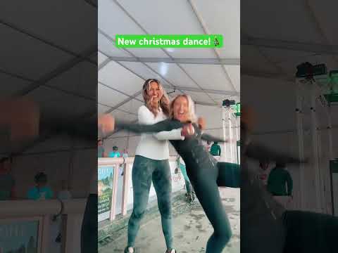 SANTA TELL ME TIKTOK DANCE🎄🎅  #shorts #shortsviral #shortscreator