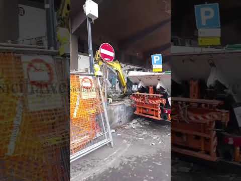 Video Sgomberata l'ex palestra di piazza Lupo