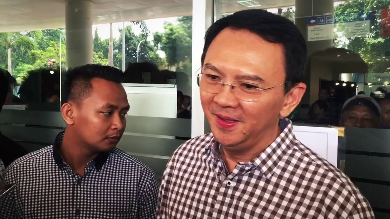  Ahok Jenguk Julia Perez di RSCM