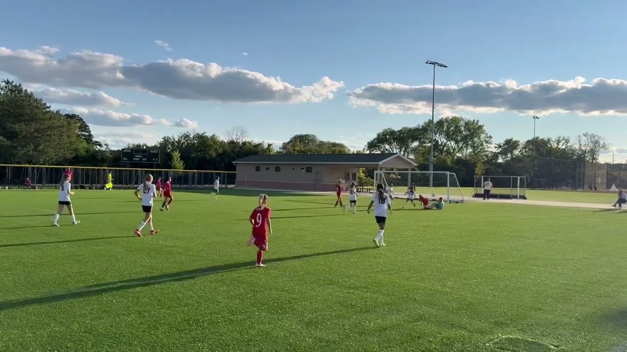 ARIANA playing THREE years up in iwsl 2014 DIV A and scored GOAL vs eclipse lake forest 2014 Girls  