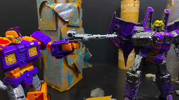 Impactor VS Blitzwing - Transformers Stop-Motion