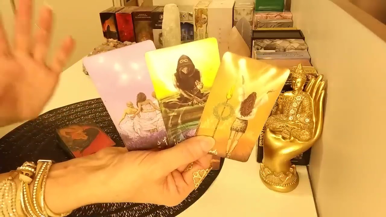 LEÃO ♌UMA COMUNICAÇÃO VAI CHEGAR UMA GRANDE SURPRESA ESTÁ A CAMINHO