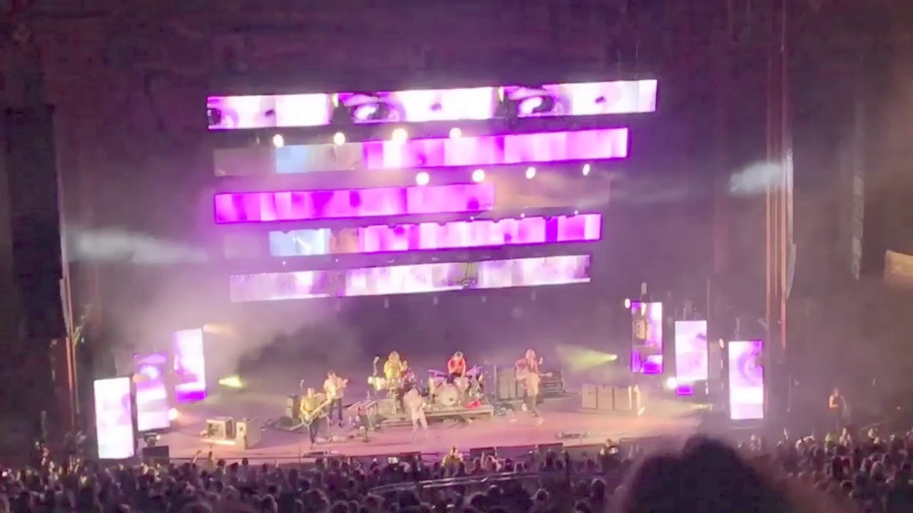 Red Rocks Paramore Fake Happy (Live) - Paramore @ Red Rocks Amphitheater Morrison, CO. 7 ...