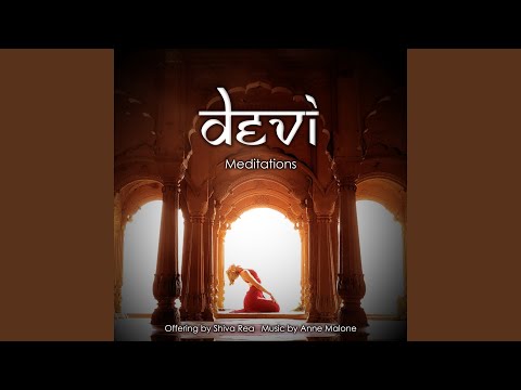 YouTubeでDevi Nidraを視聴