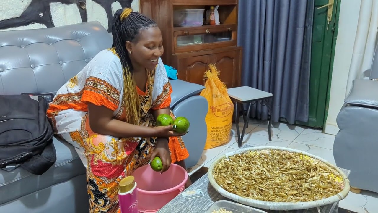 ARIKO NYAMABONDO ATUNZE   NOKWANYIRABUKWE NTAMWE MUBWIRE 0793763044 TANGA IGITEKEREZO kURIYO 