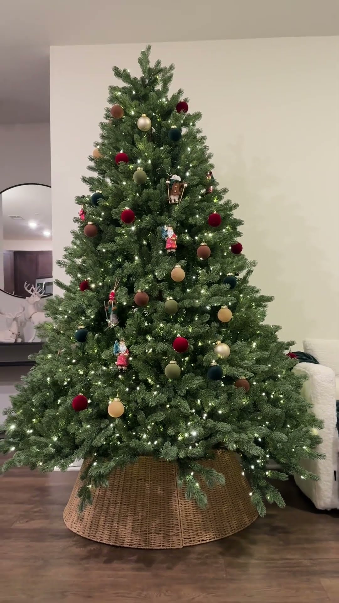 Pet-Safe Shatterproof Ornaments | The Pack