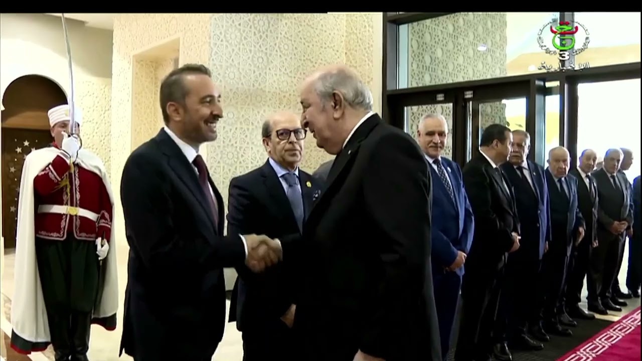 المركز الدولي للمؤتمرات - رئيس الجمهورية يشرف على لقاء مع المتعاملين الاقتصاديين الجزائريين