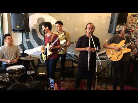 Munimuni - Kalachuchi | Tanghalian Gig @ Jess and Pat’s (January 18, 2020)