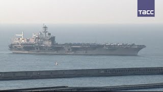 Авианосец ВМC США прибыл в Республику Корея Авианосец ВМC США прибыл в Республику Корея