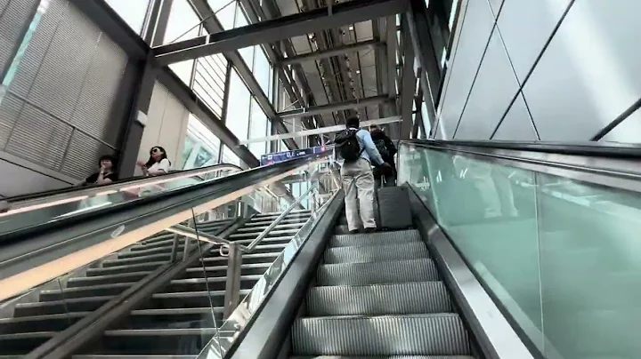 How to take the train From Frankfurt Airport to Cologne,Germany