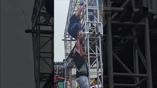 Poor Abah Aliong Spl Has Difficulty Getting On Stage