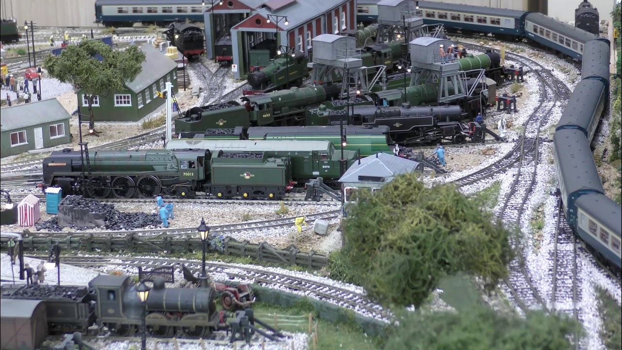 Digital locomotive track test showing versatility. - YouTube