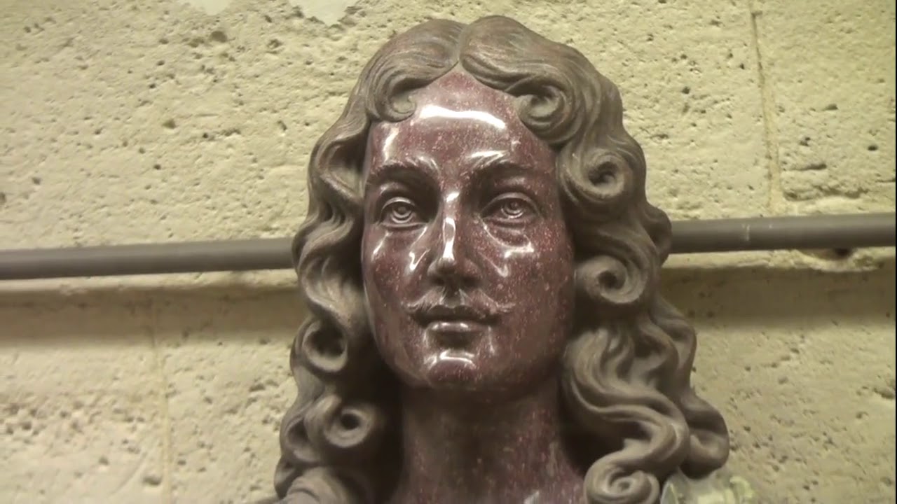 Virtual Tour -  The Louvre Museum  Paris