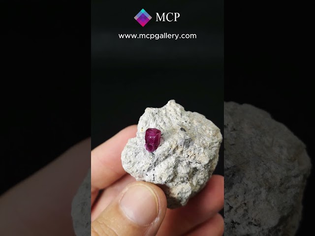 GFS0895 RED BERYL - USA #minerals  #crystalshop #gemstone #crystals #gems