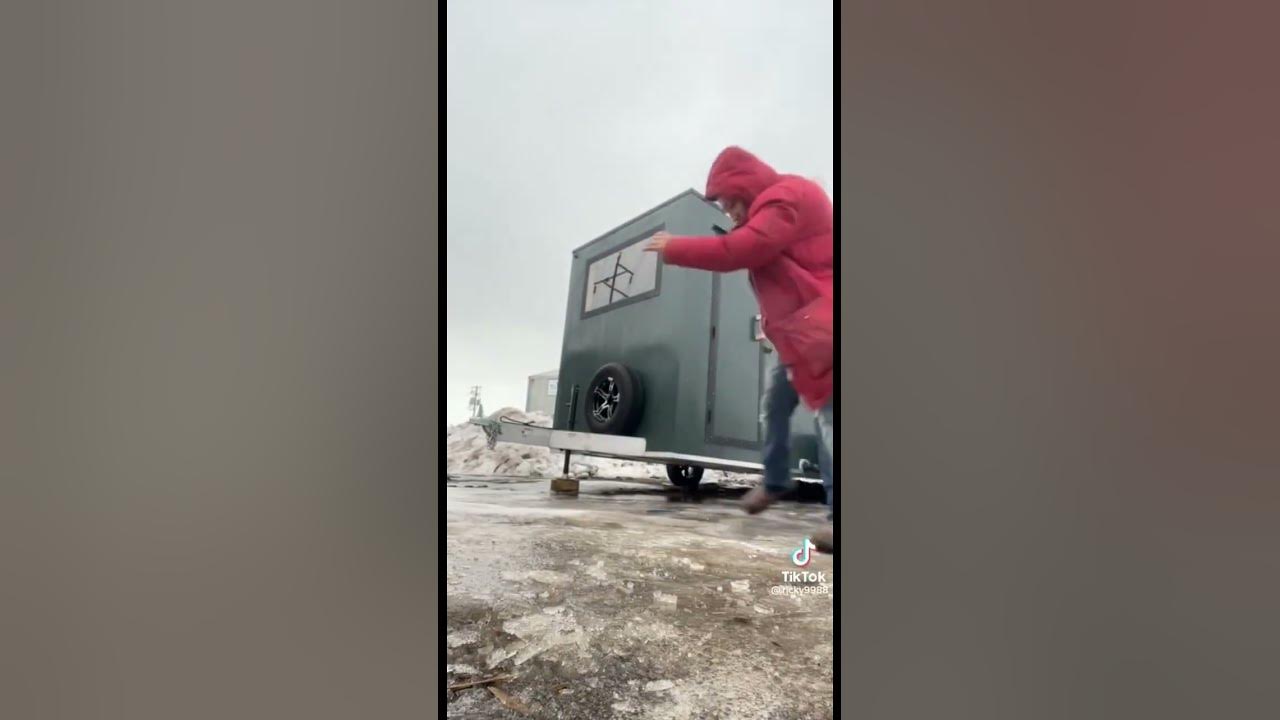 How to never slip on ice lmao 😂 shorts viral shortsviral fypシ゚viral