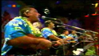 Te Aho Purotu - " Tiare Hinano ...." chords