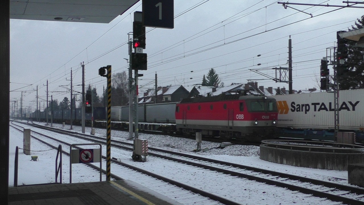Dichter Winterzugverkehr in Salzburg Taxham Europark 29.01.2026 - FHD