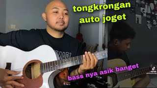 pasti gitaris tongkrongan nih abang ini #pencerahan