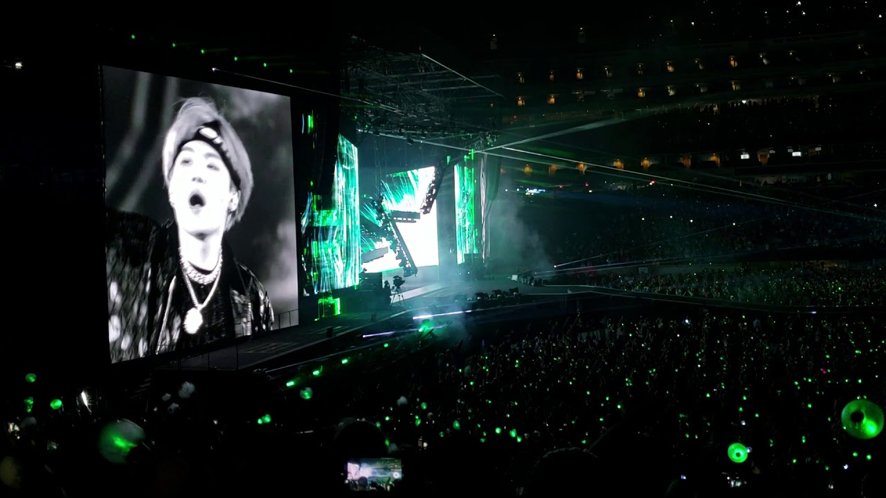 BTS - Tear at Metlife Stadium, New Jersey on 5/19/19